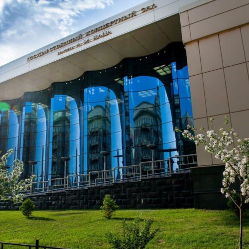 В Новосибирской филармонии прозвучат популярные музыкальные сочинения о Луне, звездах и любви
